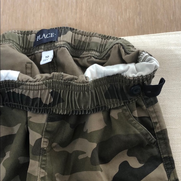 Children’s Place Camo Pants with adjustable waist. - Picture 4 of 4